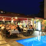 Apart Otel Amaris 3*