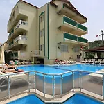 Apartmanhotel Amaris 3*