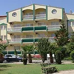 Amaris Apartmanhotel 3*