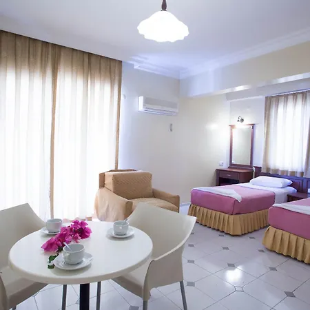 Aparthotel Amaris 3*
