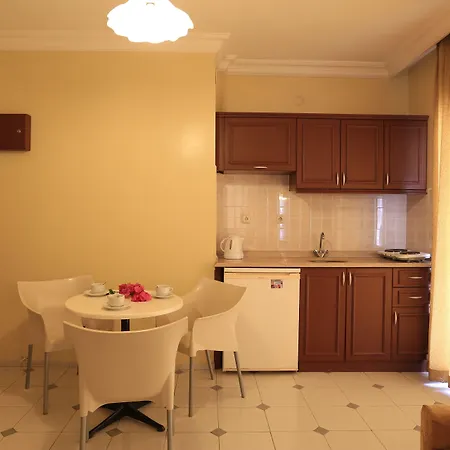 Aparthotel Amaris 3*