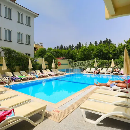 Aparthotel Amaris 3*