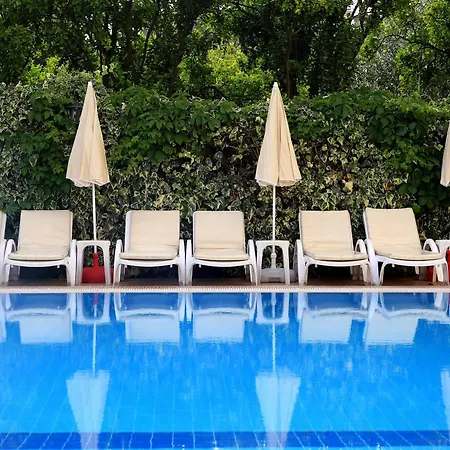 Amaris Apart Otel 3*