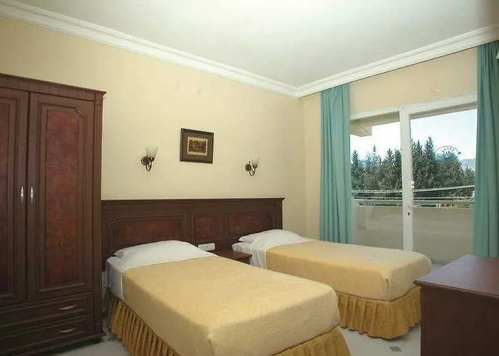 Apart-hotel Amaris 3*